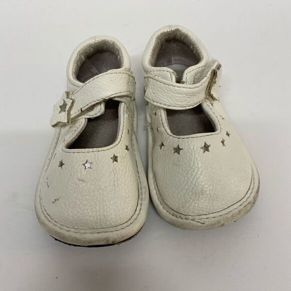 Jack and Lily white leather shoes - Picture 2 of 5